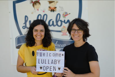 Ana y Rosa - Directoras de la Escuela Infantil Lullaby