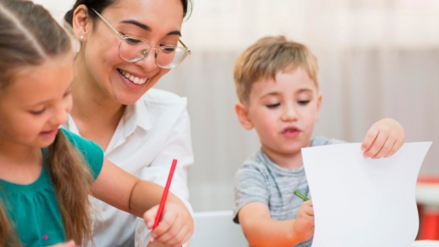 Profesor sombra: apoyo terapéutico en centros educativos