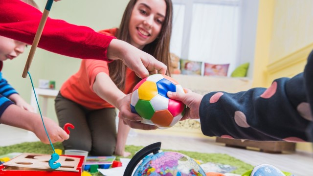 ¿Cómo seguimos ayudando a centros educativos en la Comunidad de Madrid?